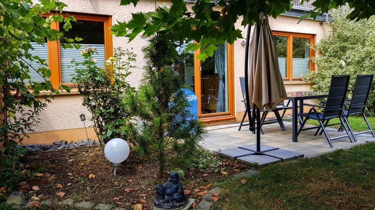 Ferienwohnung Reuscher, Trier-Newel エクステリア 写真